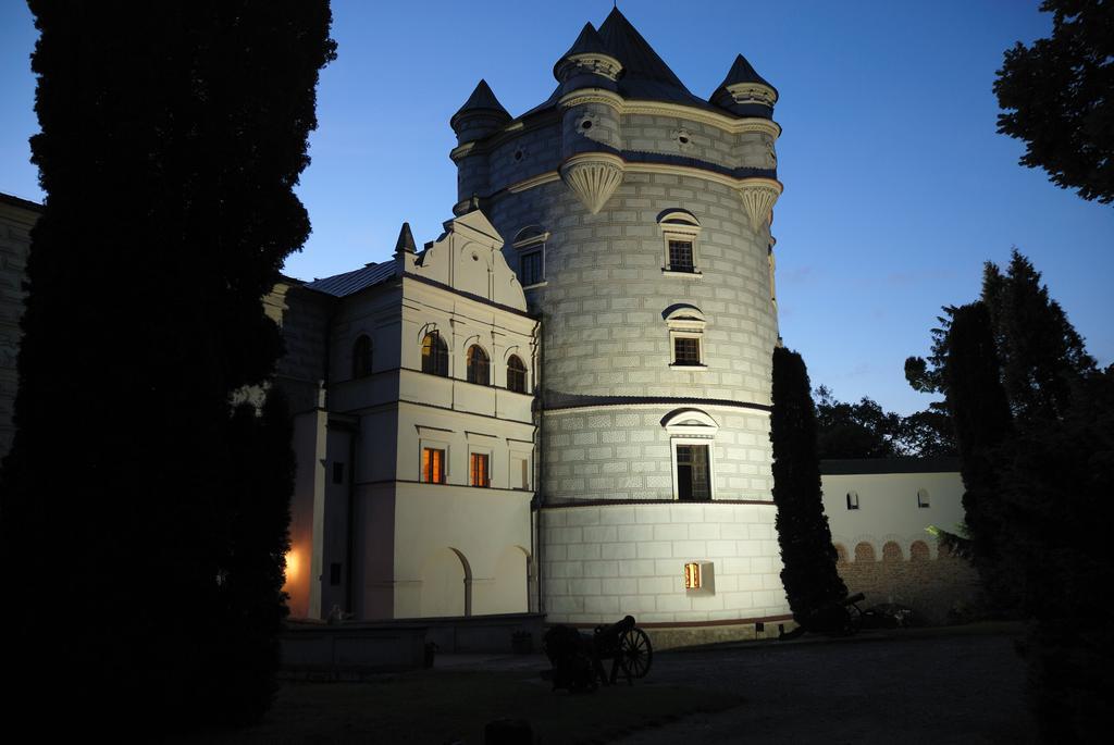 Zamek W Krasiczynie Hotel Luaran gambar