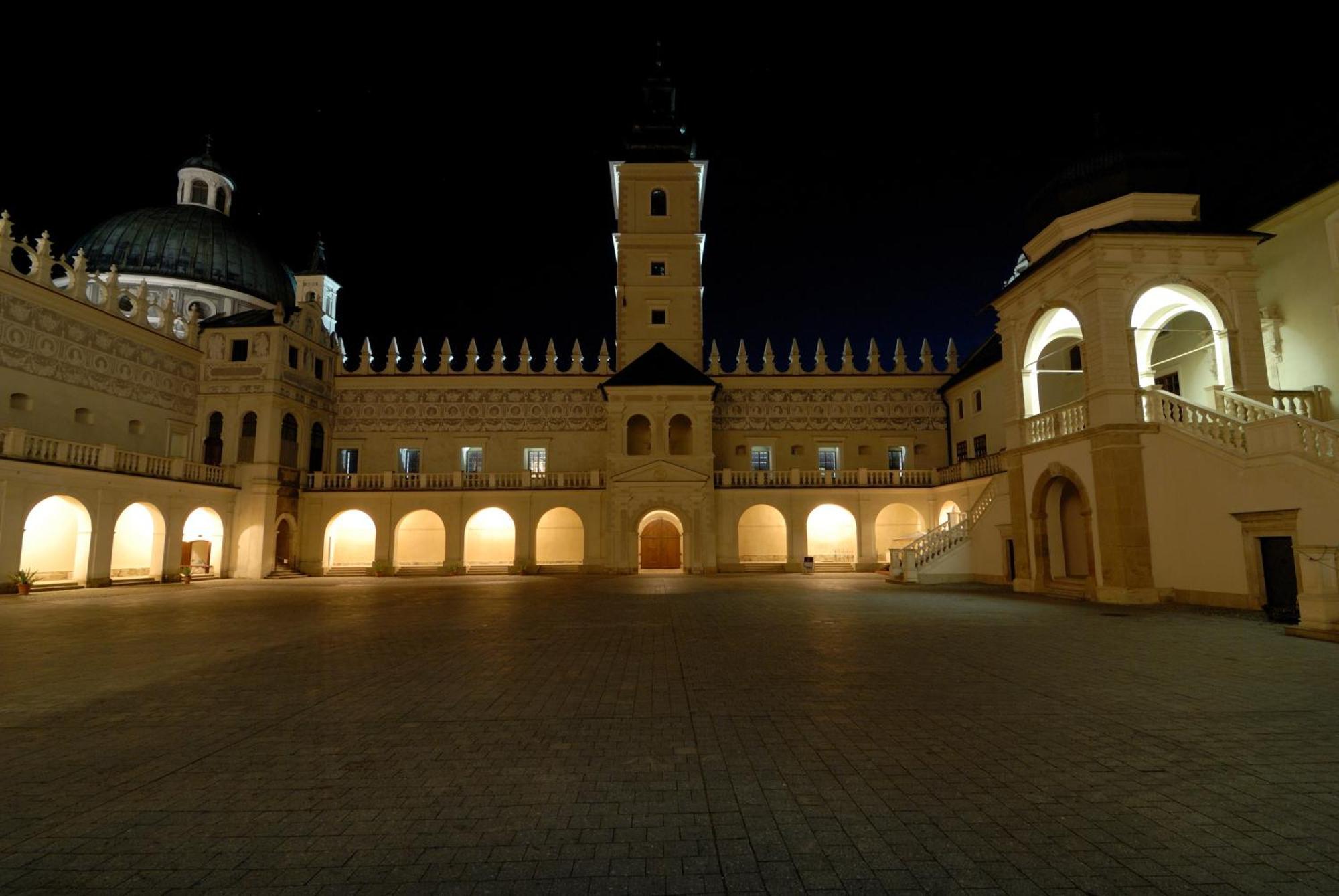 Zamek W Krasiczynie Hotel Luaran gambar