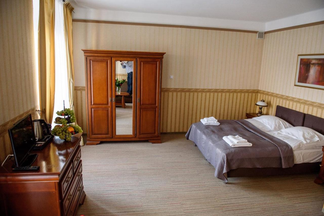 Zamek W Krasiczynie Hotel Luaran gambar